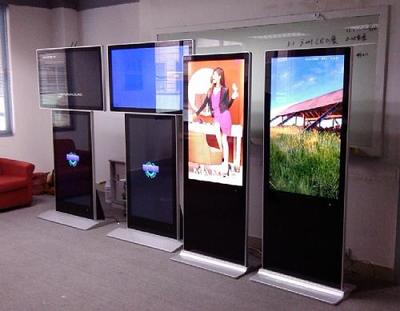 液晶廣告機(jī)行業(yè)如何應(yīng)對(duì)日益復(fù)雜的市場(chǎng)挑戰(zhàn)——以雙面廣告機(jī)為例